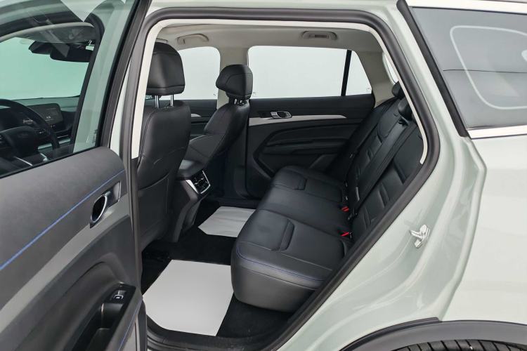 Used Ford Equator Sport 2025 EcoBoost 170 Platinum Edition Interior 4