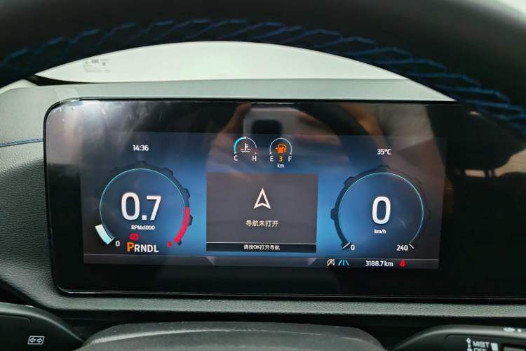 Used Ford Equator Sport 2025 EcoBoost 170 Platinum Edition Odometer Close Up
