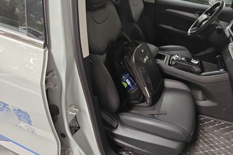 Used Ford Equator Sport 2025 EcoBoost 170 Platinum Edition Right Front Seat
