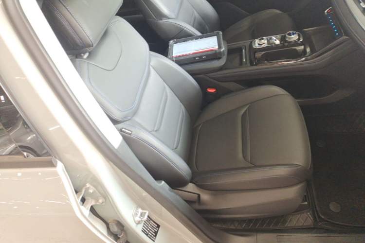 Used Ford Equator Sport 2025 EcoBoost 170 Prime Edition Right Front Seat