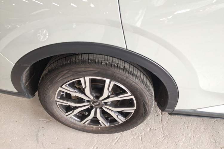 Used Ford Equator Sport 2025 EcoBoost 170 Prime Edition Right Rear Wheel Hub