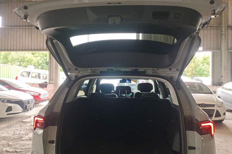 Used Ford Equator Sport 2025 EcoBoost 170 Prime Edition Trunk