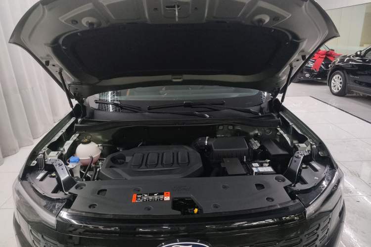 Used Ford Equator Sport 2025 EcoBoost 170 Prestige PLUS Engine Bay