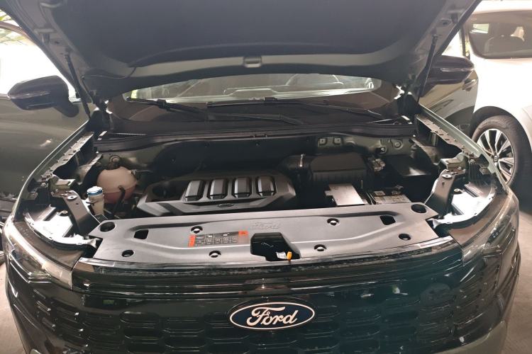 Used Ford Equator Sport 2025 EcoBoost 170 Prestige PLUS Engine Bay