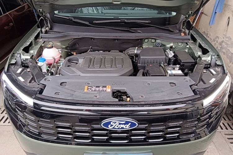 Used Ford Equator Sport 2025 EcoBoost 170 Platinum Edition Engine Bay