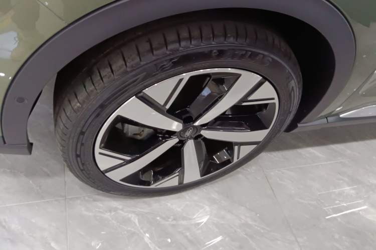 Used Ford Equator Sport 2025 EcoBoost 170 Prestige PLUS Exterior 7