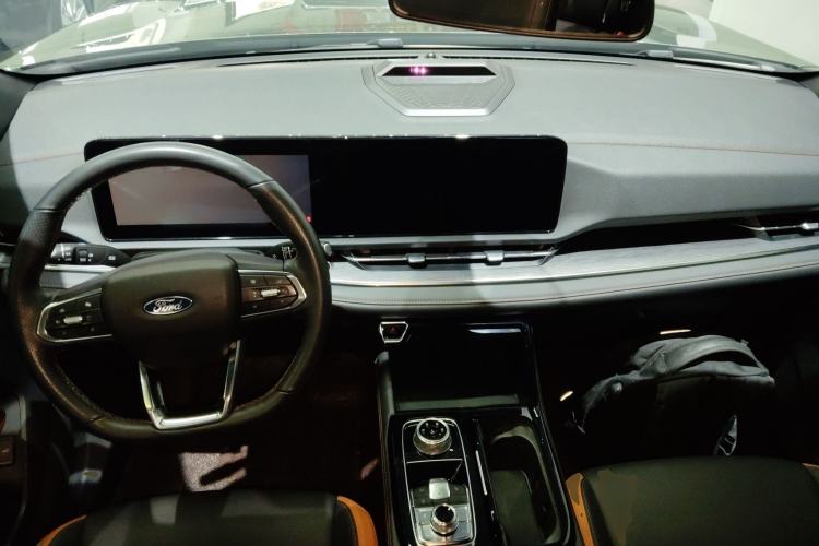 Used Ford Equator Sport 2025 EcoBoost 170 Prestige PLUS Interior 2