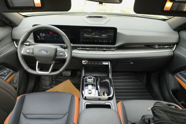 Used Ford Equator Sport 2025 EcoBoost 170 Prestige PLUS Interior 2