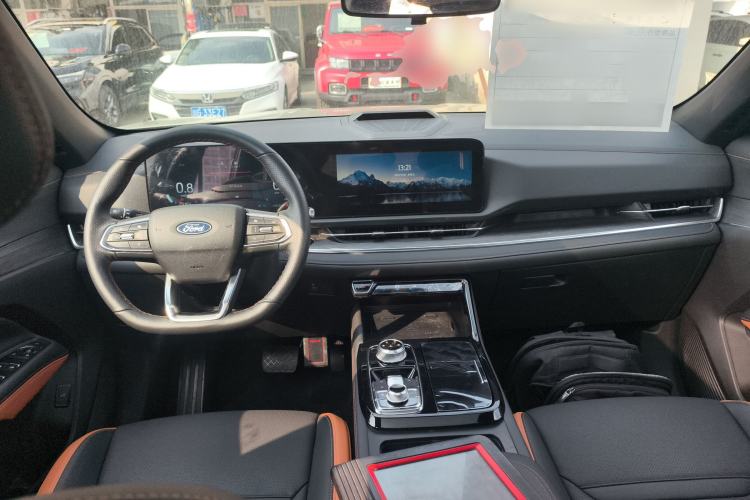 Used Ford Equator Sport 2025 EcoBoost 170 Prestige PLUS Interior 2