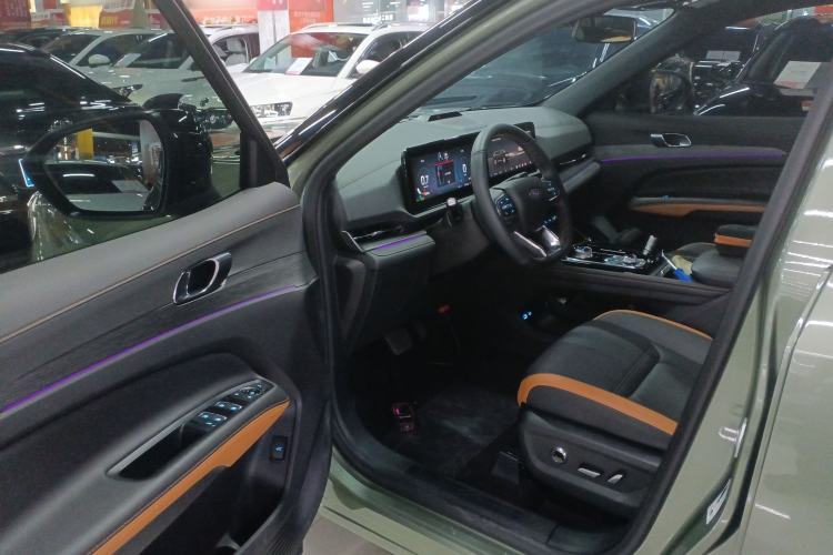Used Ford Equator Sport 2025 EcoBoost 170 Prestige PLUS Interior 3
