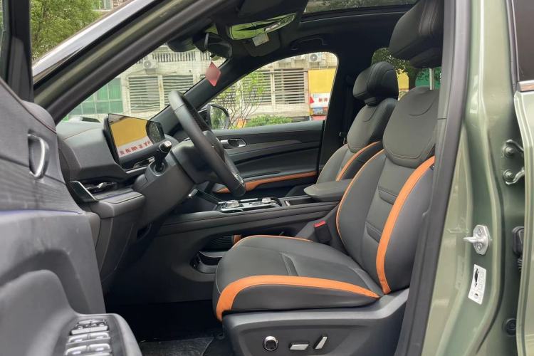 Used Ford Equator Sport 2025 EcoBoost 170 Prestige PLUS Interior 6