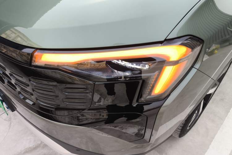 Used Ford Equator Sport 2025 EcoBoost 170 Prestige PLUS Left Front Headlight