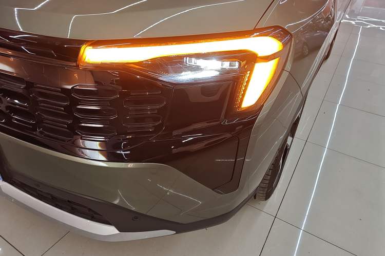 Used Ford Equator Sport 2025 EcoBoost 170 Prestige PLUS Left Front Headlight