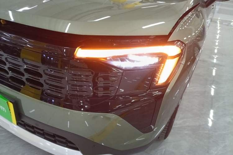 Used Ford Equator Sport 2025 EcoBoost 170 Prestige PLUS Left Front Headlight