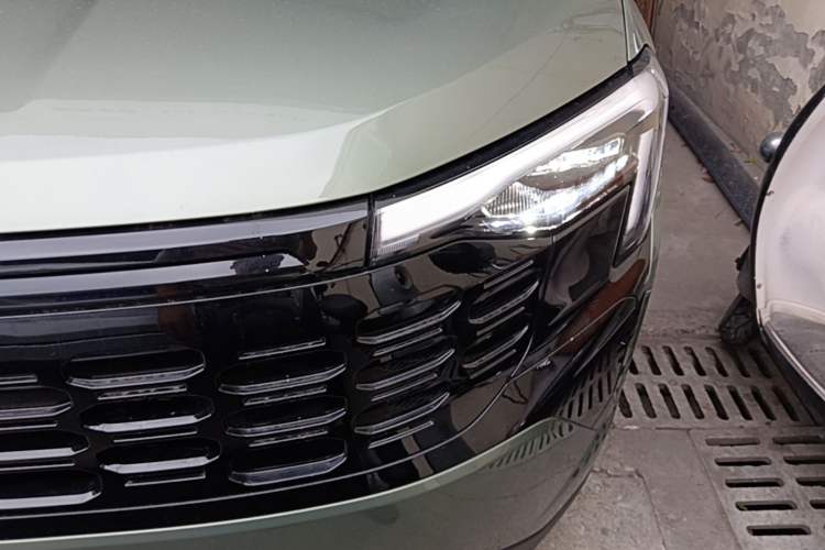 Used Ford Equator Sport 2025 EcoBoost 170 Platinum Edition Left Front Headlight