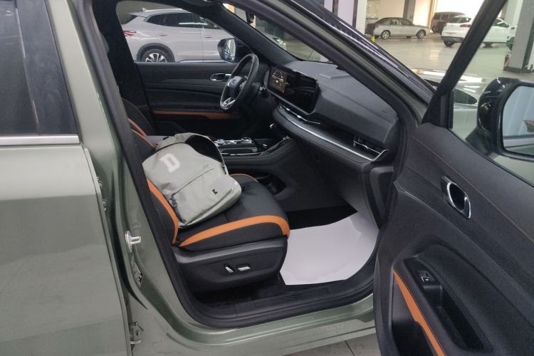 Used Ford Equator Sport 2025 EcoBoost 170 Prestige PLUS Right Front Seat