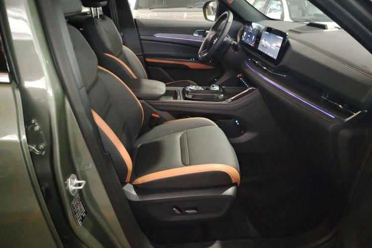 Used Ford Equator Sport 2025 EcoBoost 170 Prestige PLUS Right Front Seat