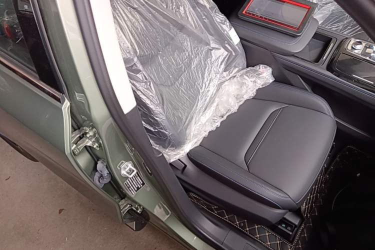 Used Ford Equator Sport 2025 EcoBoost 170 Platinum Edition Right Front Seat
