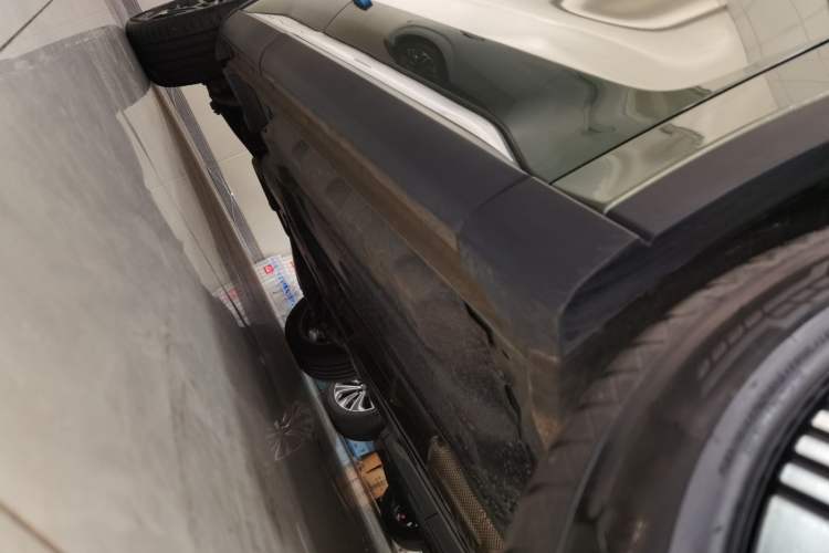 Used Ford Equator Sport 2025 EcoBoost 170 Platinum Edition Right Side Sill