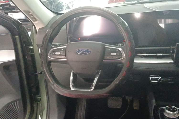 Used Ford Equator Sport 2025 EcoBoost 170 Prime Edition Steering Wheel