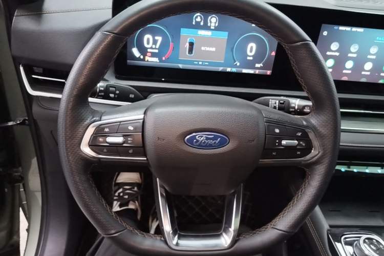 Used Ford Equator Sport 2025 EcoBoost 170 Prestige PLUS Steering Wheel