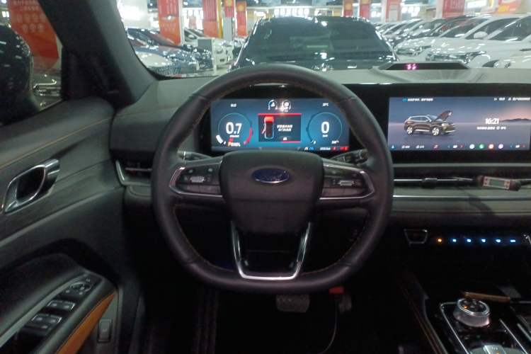 Used Ford Equator Sport 2025 EcoBoost 170 Prestige PLUS Steering Wheel