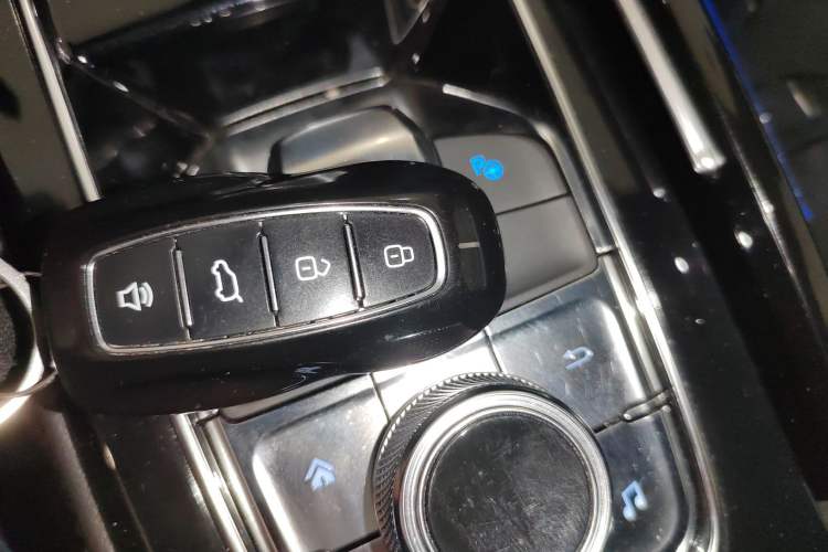 Used Ford Equator Sport 2025 EcoBoost 170 Prestige PLUS Vehicle Key
