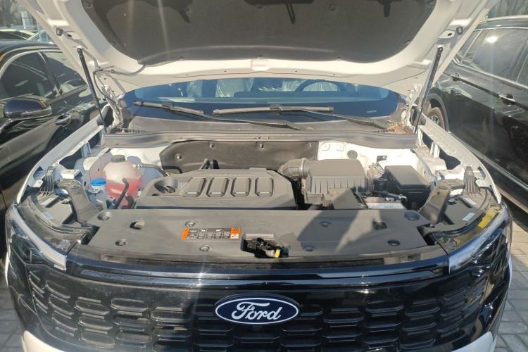 Used Ford Equator Sport 2025 EcoBoost 170 Platinum Edition Engine Bay