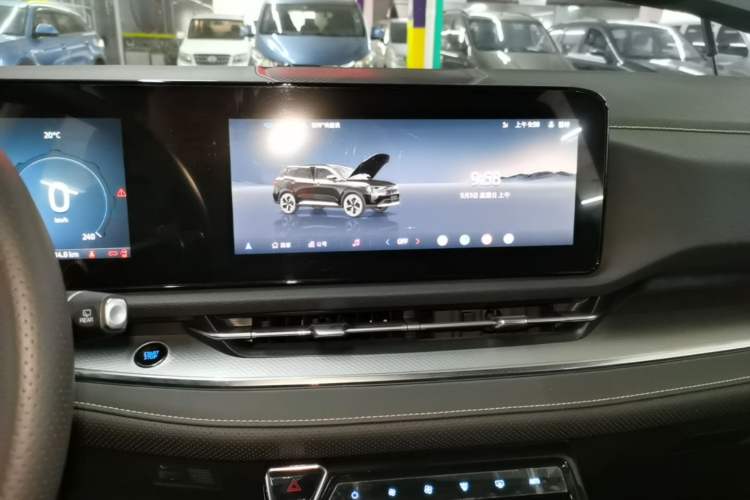 Used Ford Equator Sport New Energy 2025 Elite Version Audio And AC Panel