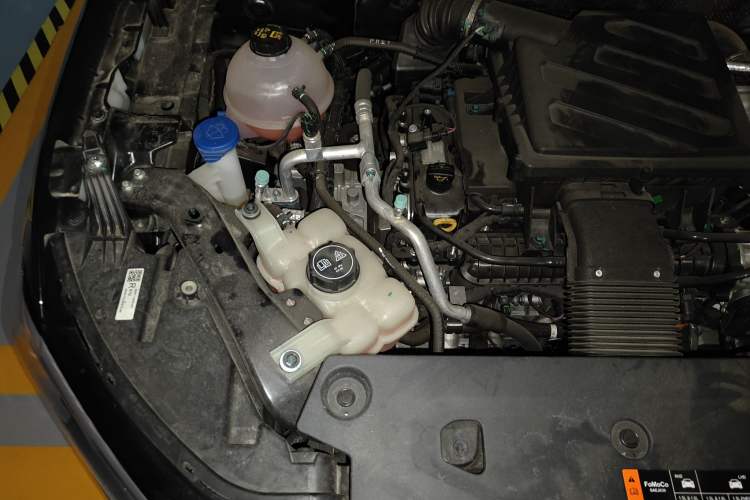 Used Ford Equator Sport New Energy 2025 Platinum Edition Engine Bay Right