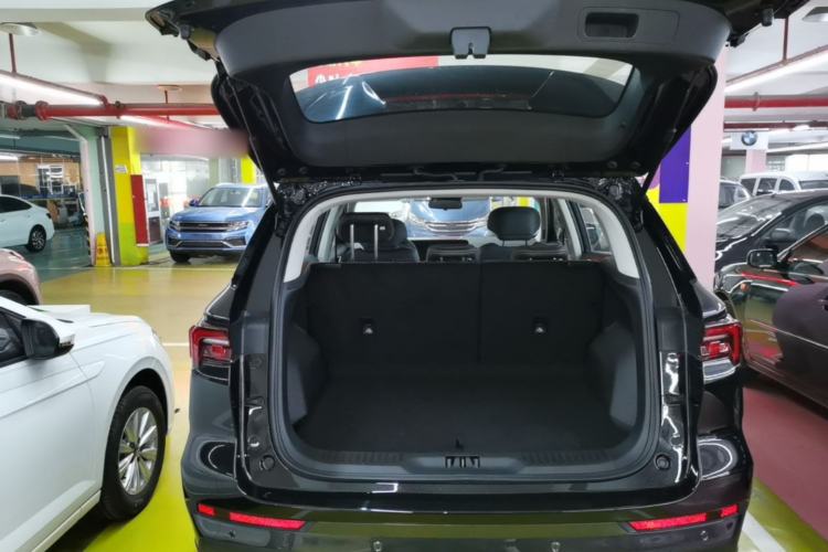 Used Ford Equator Sport New Energy 2025 Elite Version Trunk
