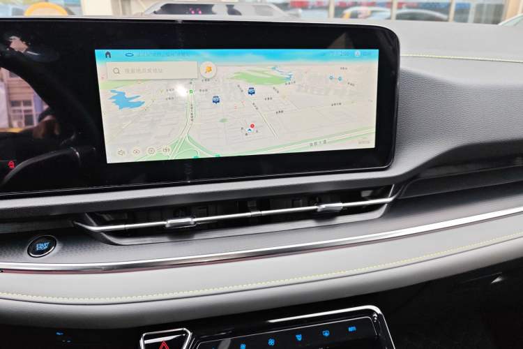 Used Ford Equator Sport New Energy 2025 Luxury Plus Version Audio And AC Panel