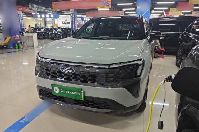 Ojetý Ford Equator Sport New Energy 2025 Luxury Plus Version