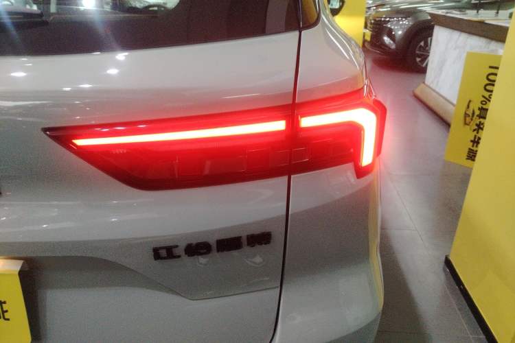 Used Ford Equator Sport New Energy 2025 Elite Version Exterior 3