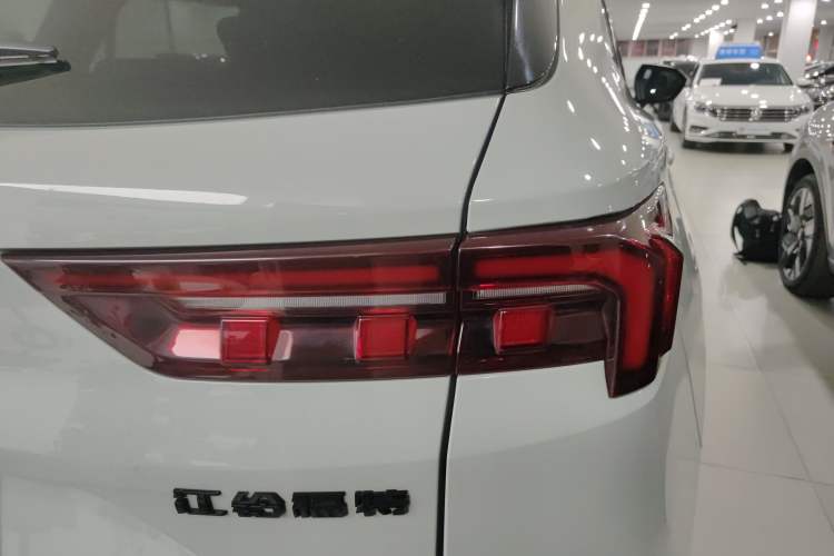 Used Ford Equator Sport New Energy 2025 Luxury Plus Version Exterior 6