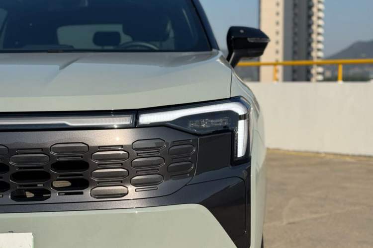 Used Ford Equator Sport New Energy 2025 Luxury Plus Version Exterior 9