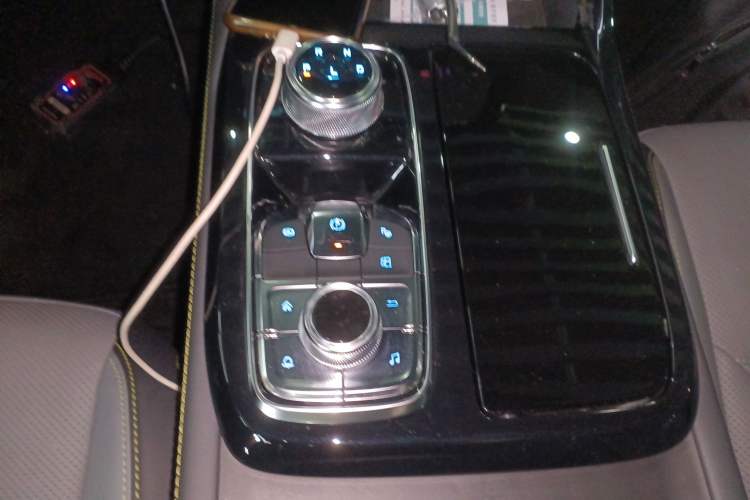 Used Ford Equator Sport New Energy 2025 Luxury Plus Version Gear Lever