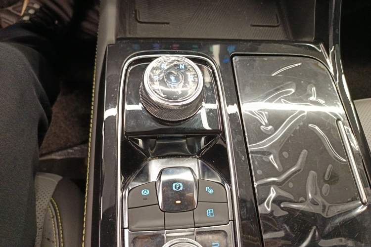 Used Ford Equator Sport New Energy 2025 Luxury Plus Version Gear Lever