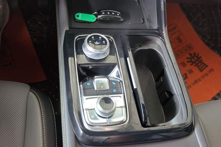 Used Ford Equator Sport New Energy 2025 Luxury Plus Version Gear Lever