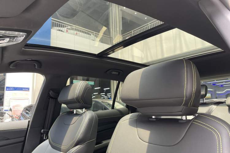 Used Ford Equator Sport New Energy 2025 Luxury Plus Version Headliner
