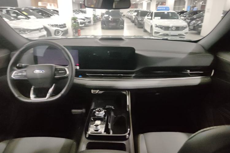 Used Ford Equator Sport New Energy 2025 Luxury Plus Version Interior 2