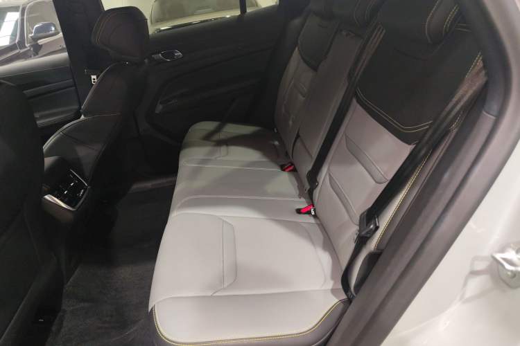Used Ford Equator Sport New Energy 2025 Luxury Edition Interior 4
