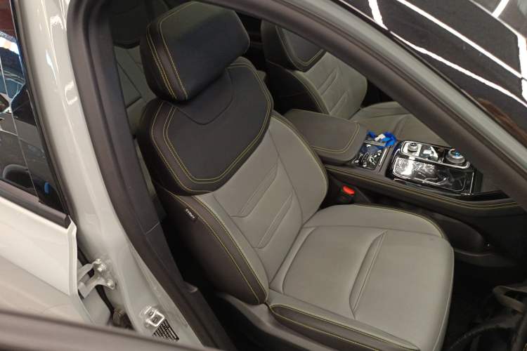 Used Ford Equator Sport New Energy 2025 Luxury Plus Version Right Front Seat