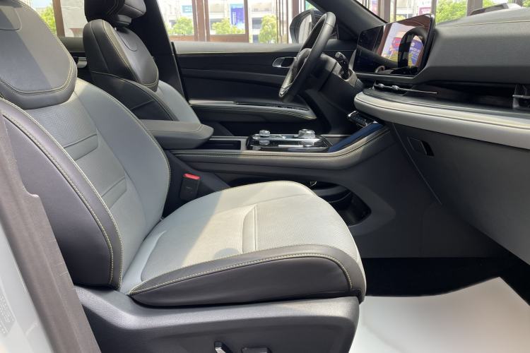 Used Ford Equator Sport New Energy 2025 Luxury Plus Version Right Front Seat