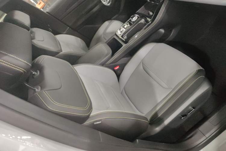 Used Ford Equator Sport New Energy 2025 Luxury Plus Version Right Front Seat