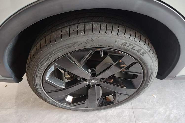 Used Ford Equator Sport New Energy 2025 Luxury Edition Right Rear Wheel Hub