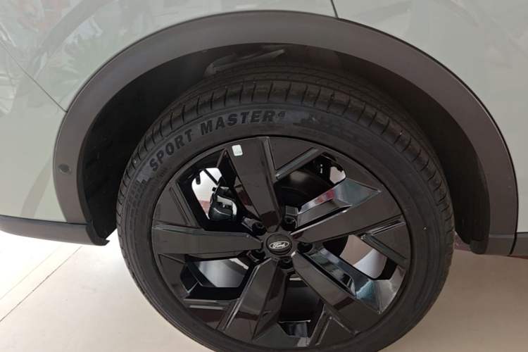 Used Ford Equator Sport New Energy 2025 Luxury Plus Version Right Rear Wheel Hub