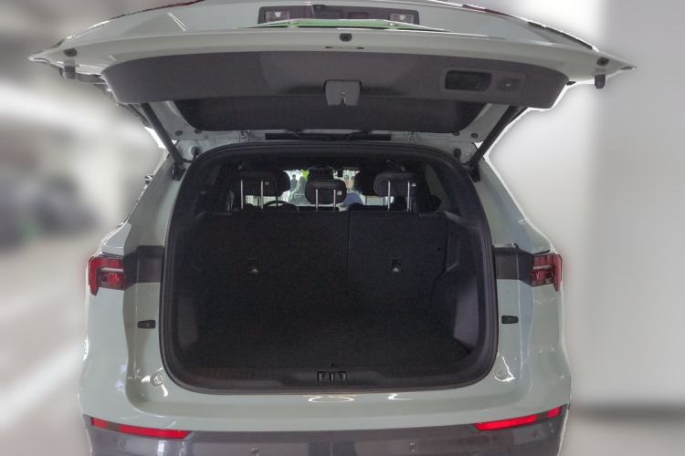 Used Ford Equator Sport New Energy 2025 Luxury Plus Version Trunk