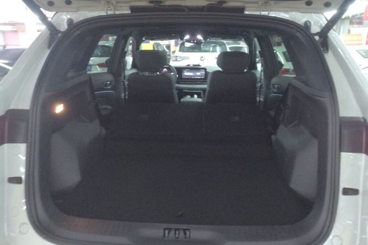 Used Ford Equator Sport New Energy 2025 Luxury Plus Version Trunk