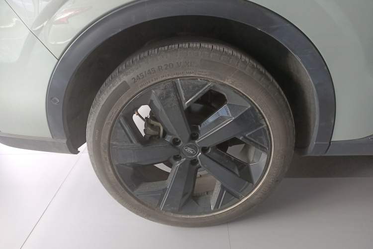 Used Ford Equator Sport New Energy 2025 Luxury Plus Version Right Rear Wheel Hub